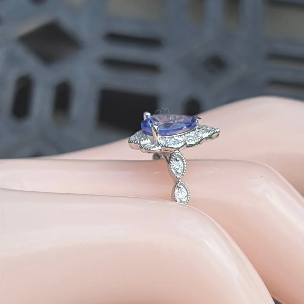 Pear Cut 1.25 tcw Genuine Tanzanite & Diamond Ring Sterling Silver Size 7